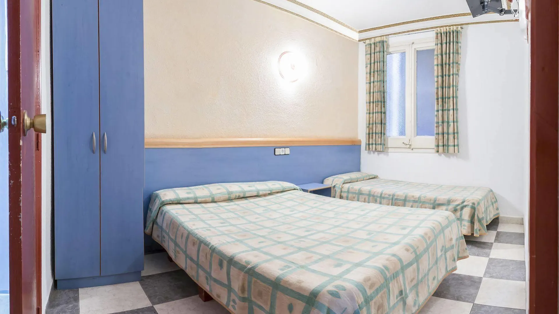 ** Guest house Pension Miami Hotel Barcelona Spain